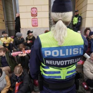 Полиция Финляндии передала в прокуратуру дела против 50 климатических активистов